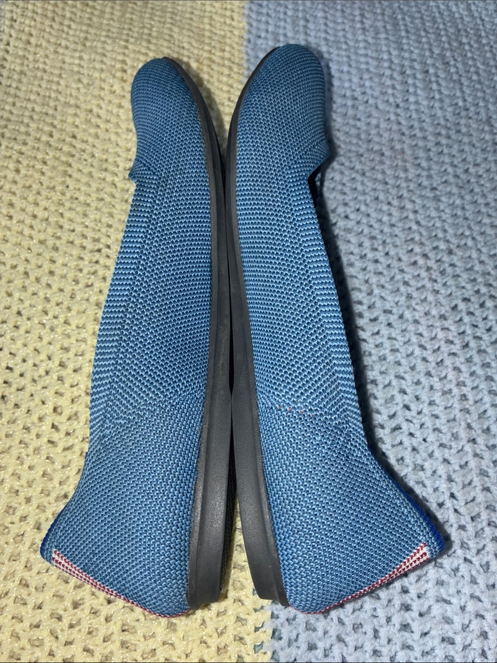 ROTHY’S EUC Women’s Light Blue Knit Slip-On Flats With Burgundy Insole, Size 7.5 - Picture 4 of 10